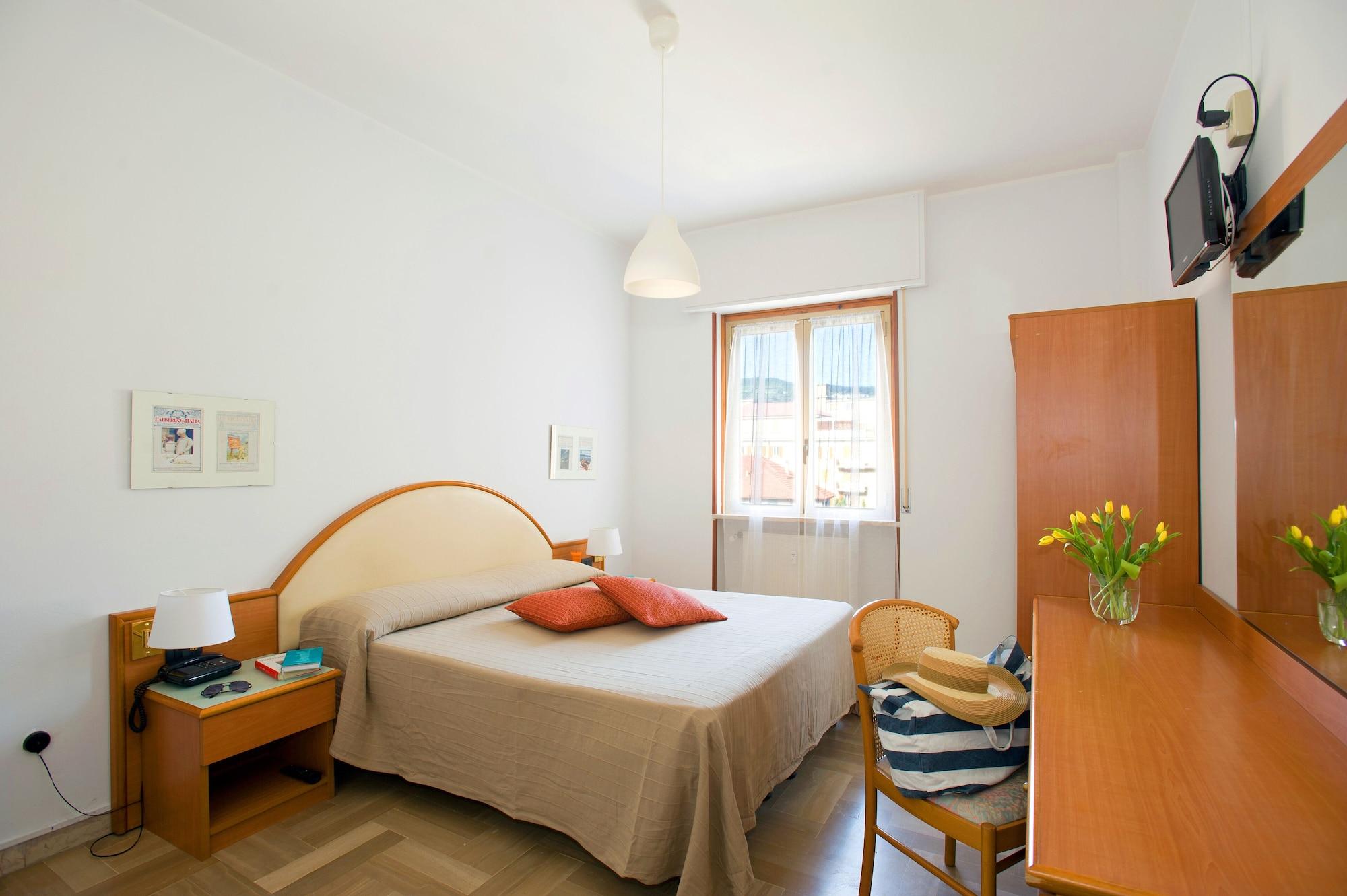 Hotel Bacco Rooms&Breakfast Pietra Ligure Esterno foto