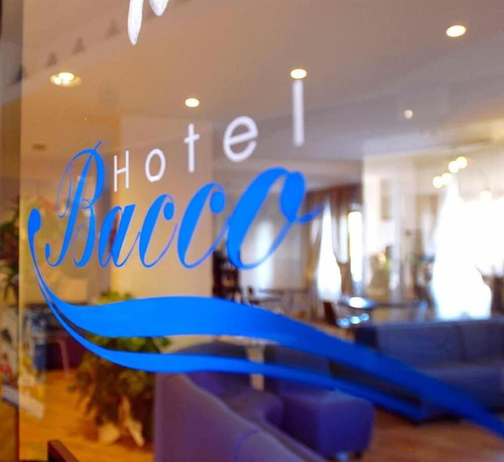 Hotel Bacco Rooms&Breakfast Pietra Ligure Esterno foto