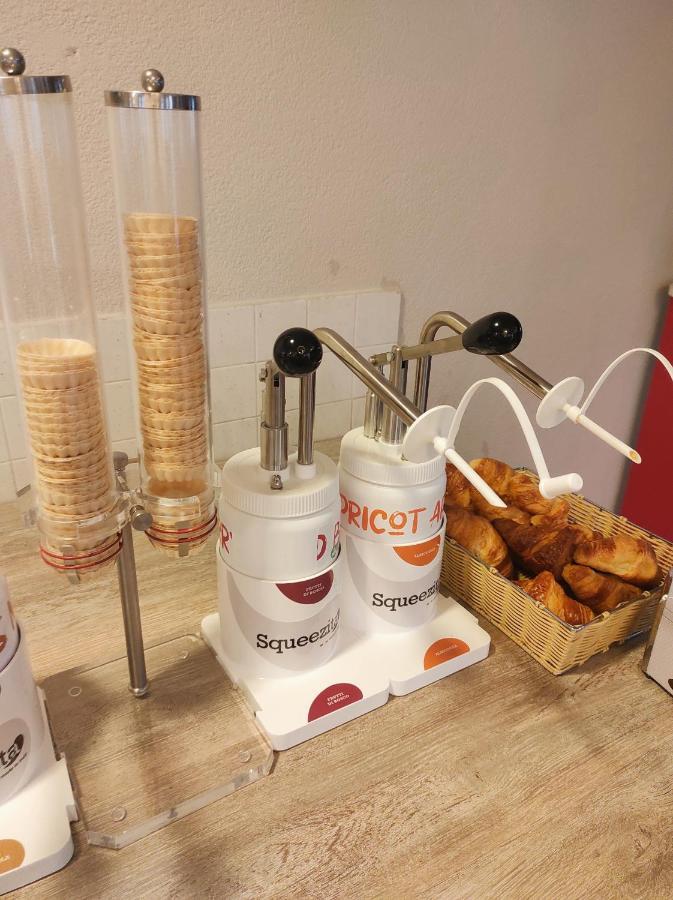 Hotel Bacco Rooms&Breakfast Pietra Ligure Esterno foto