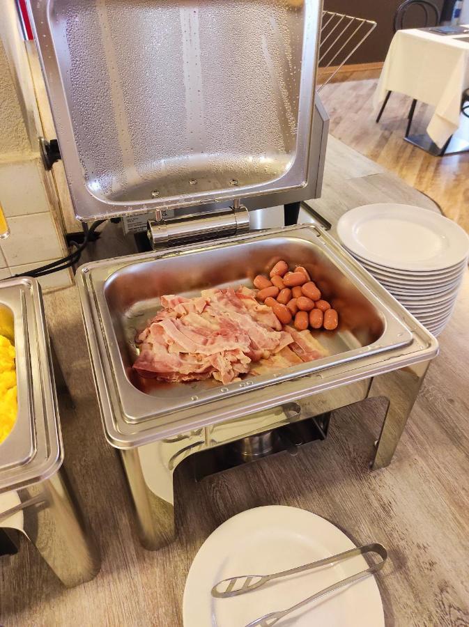 Hotel Bacco Rooms&Breakfast Pietra Ligure Esterno foto