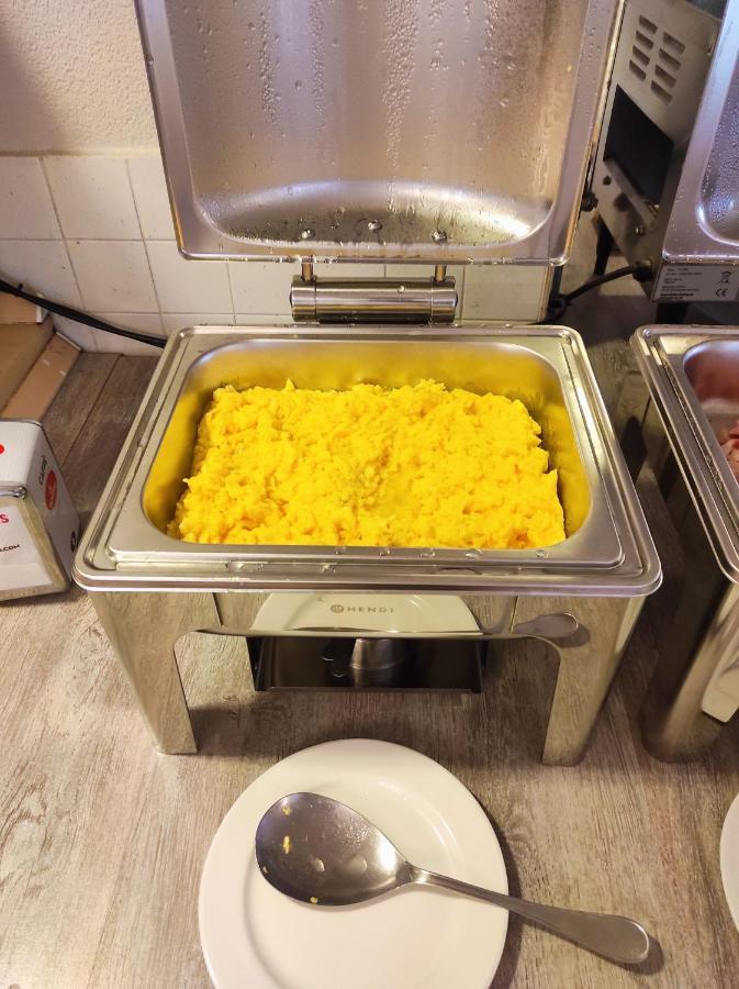 Hotel Bacco Rooms&Breakfast Pietra Ligure Esterno foto