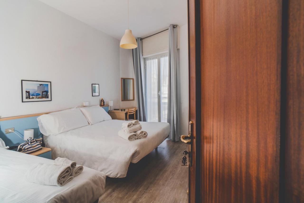 Hotel Bacco Rooms&Breakfast Pietra Ligure Esterno foto