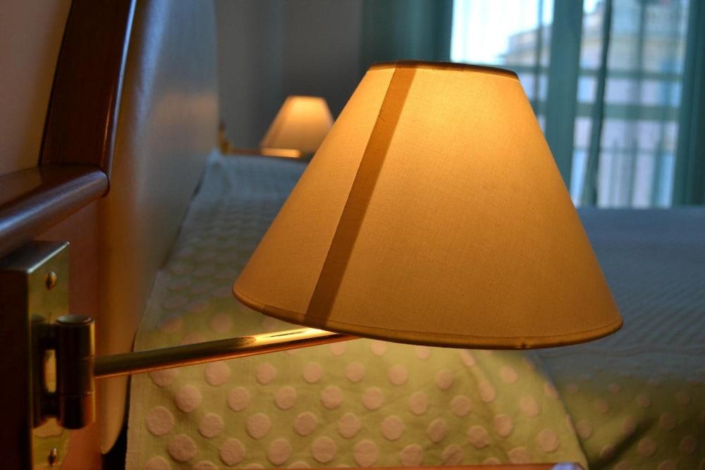 Hotel Bacco Rooms&Breakfast Pietra Ligure Esterno foto