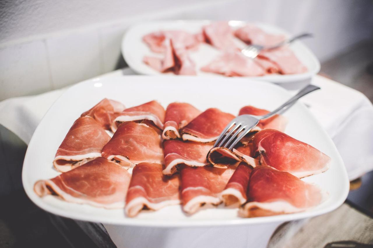 Hotel Bacco Rooms&Breakfast Pietra Ligure Esterno foto